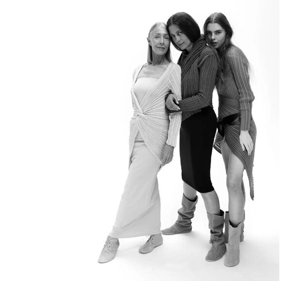 NWT Kourbela 2550 Timeless Archetypes Wrap Cardigan, White - Picture 6 of 9